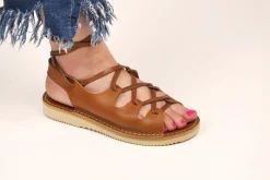 Online D030 Tan Sandals Sandals