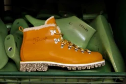 Outlet M120 Bear Yellow Boots