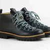 Hot M120 Carbon Black Boots
