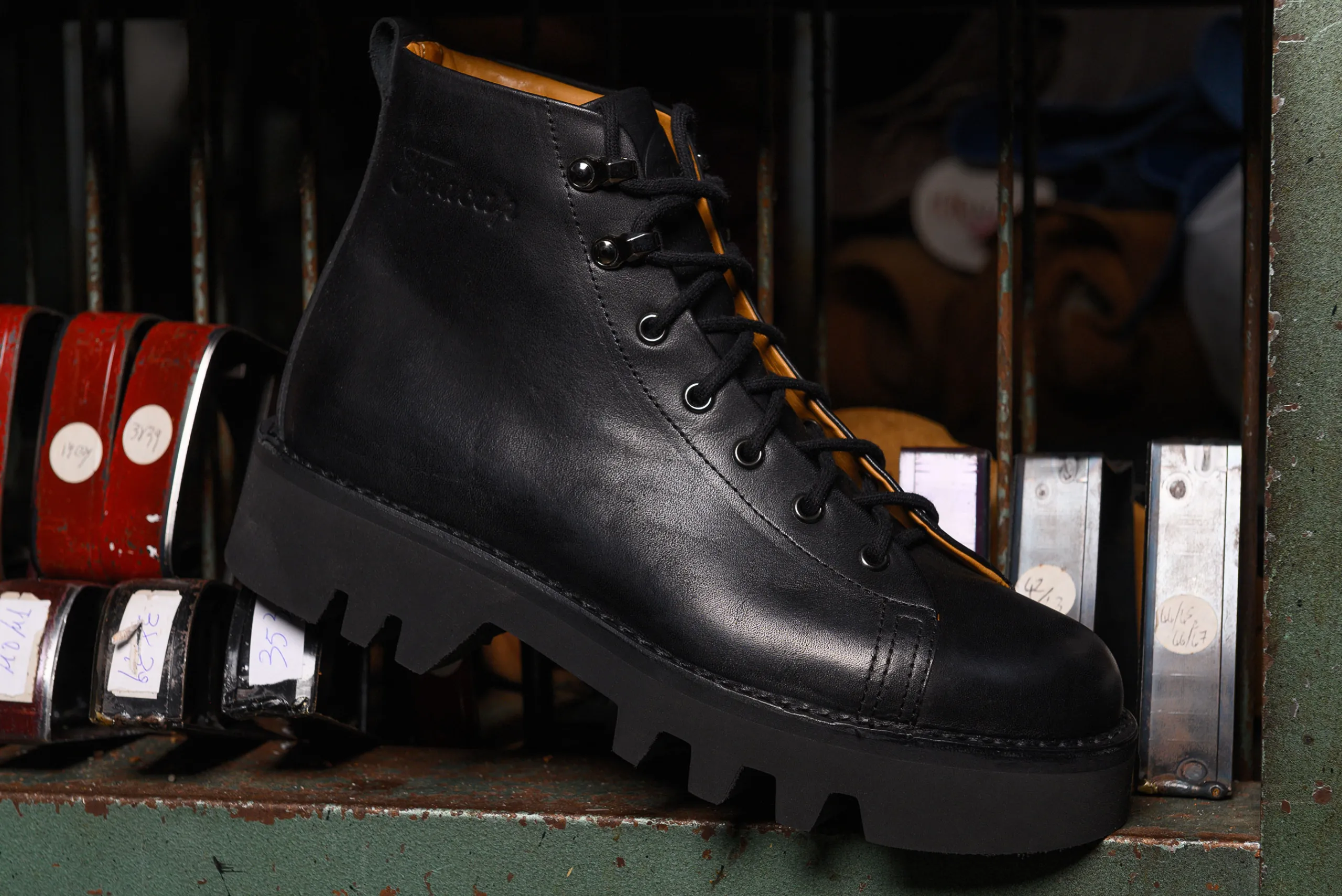 Fashion Monkey R300 Black Boots