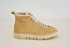 Online Monkey Bear Beige Boots