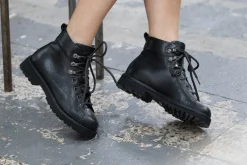 Online Monkey R300 Shiny Boots