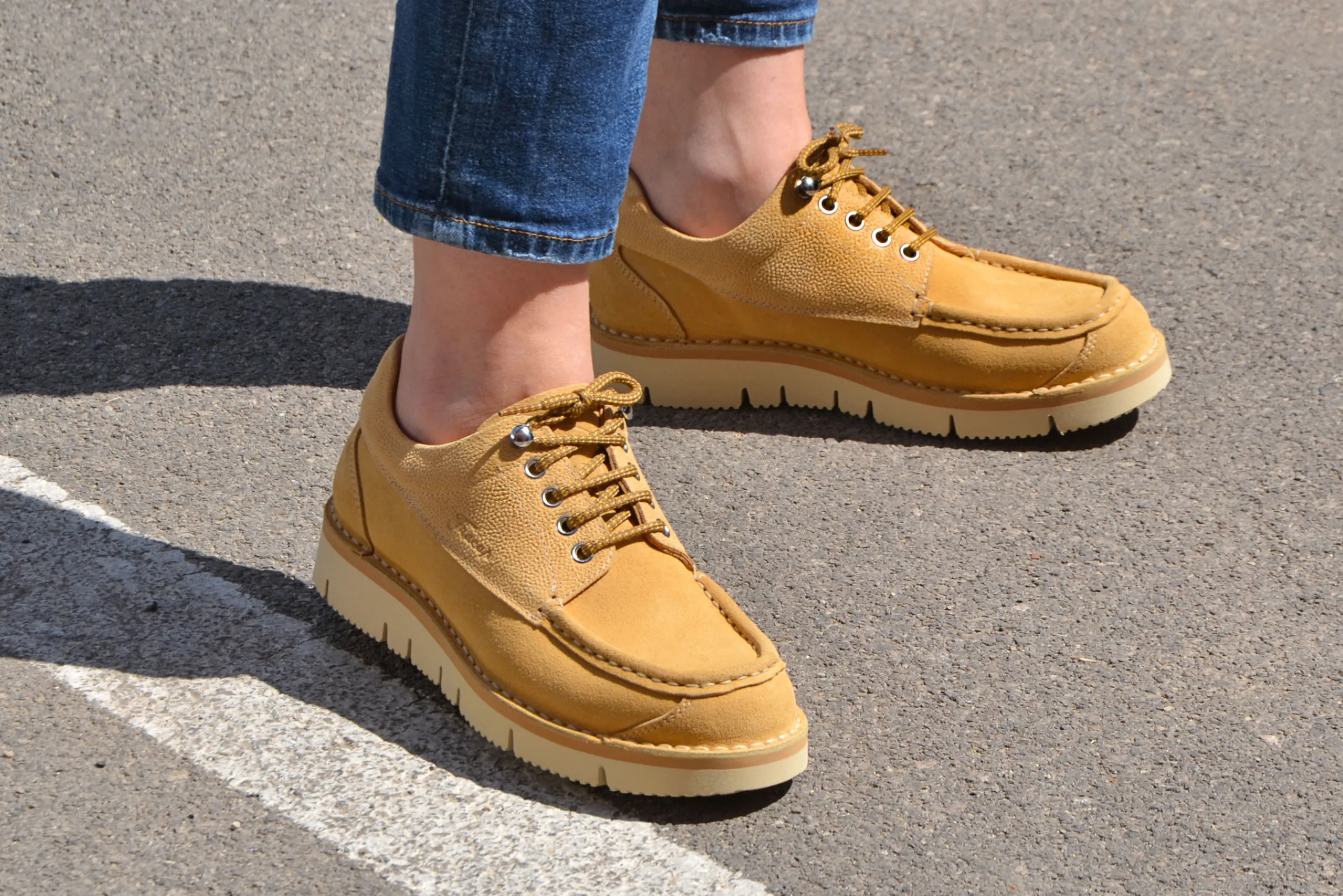 Clearance W188 Camel Shoes